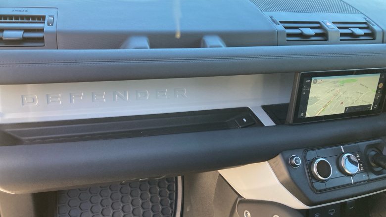 Land Rover Defender 2.0 D240 SE 110 5dr Auto Diesel Estate